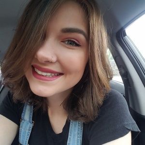 Meet your Posher, Jenna